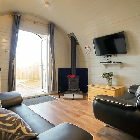 Cheshire Glamping Pods-2